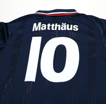 Load image into Gallery viewer, 2019/20 MATTHAUS #10 Bayern Munich Retro adidas Icons Football Shirt (XL)
