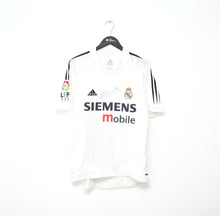 Load image into Gallery viewer, 2004/05 OWEN #11 Real Madrid Vintage adidas MATCH ISSUE Home Football Shirt (L)