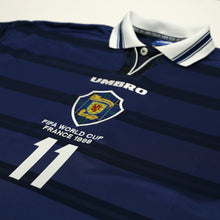 Load image into Gallery viewer, 1998/00 Collins #11 Scotland Vintage Umbro Home Football Shirt (XL) 1998 WC7
