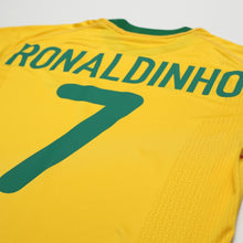 Load image into Gallery viewer, 2000/02 Ronaldinho #7 Brazil Vintage Nike Home Football Shirt (S) Olympics 200011
