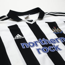 Load image into Gallery viewer, 2003/04 Bellamy #10 Newcastle United Vintage adidas Home Football Shirt (XXL)5
