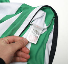 Load image into Gallery viewer, 2004/05 CELTIC Vintage Umbro Home Football Shirt (L)
