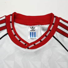 Load image into Gallery viewer, 1991 Sharpe #11 Manchester United L/S adidas Cup Winners Cup Football Shirt (S)12
