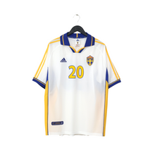 Load image into Gallery viewer, 2000/02 Larsson #20 Sweden Vintage adidas Away Football Shirt (XL) Euro 20001
