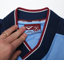 Load image into Gallery viewer, 1997/98 FERDINAND #15 West Ham Vintage PONY Away Football Shirt (XL)
