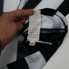 Load image into Gallery viewer, 2010/11 Ben Arfa #37 Newcastle United Vintage PUMA LS Home Football Shirt (M)17
