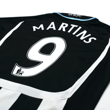Load image into Gallery viewer, 2007/09 Martins #9 Newcastle United Vintage adidas Home Football Shirt (M)12
