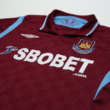 Load image into Gallery viewer, 2009/10 Diamanti #32 West Ham Vintage Umbro Home Football Shirt (M)4
