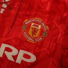 Load image into Gallery viewer, 1992/94 Cantona #7 Manchester United Vintage Umbro Home Football Shirt (S)9
