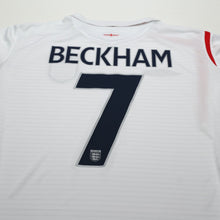 Load image into Gallery viewer, 2005/07 Beckham #7 England Vintage Umbro Home Football Shirt (L) WC 200611
