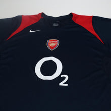Load image into Gallery viewer, 2004/05 Arsenal Vintage Nike Total 90 Football Training Shirt Top (XXL)2
