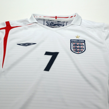 Load image into Gallery viewer, 2005/07 Beckham #7 England Vintage Umbro Home Football Shirt (L) WC 20063
