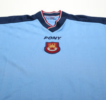 Load image into Gallery viewer, 1997/98 FERDINAND #15 West Ham Vintage PONY Away Football Shirt (XL)
