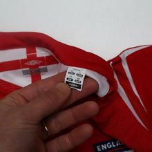 Load image into Gallery viewer, 2004/06 England Vintage Umbro Away Football Shirt Womens (14) EURO 2004 BNWOT9
