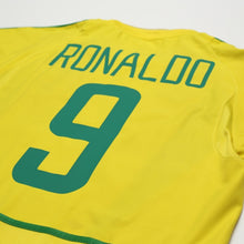 Load image into Gallery viewer, 2002/04 Ronaldo #9 Brazil Vintage Nike Home Football Shirt (M)11
