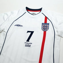 Load image into Gallery viewer, 2001/03 BECKHAM #7 England Vintage Umbro L/S Home Greece Football Shirt (S)2
