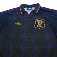 Load image into Gallery viewer, 1994/96 Scotland Vintage Umbro Home Football Shirt (L) Euro 962
