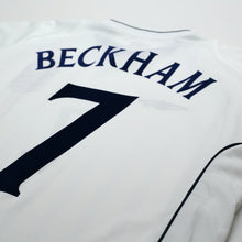 Load image into Gallery viewer, 2001/03 BECKHAM #7 England Vintage Umbro Home Greece Football Shirt (L)12
