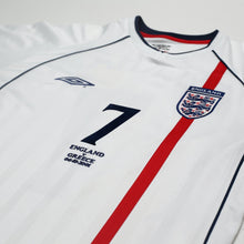 Load image into Gallery viewer, 2001/03 Beckham #7 England Vintage Umbro Home L/S Greece Football Shirt (M)
