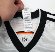 Load image into Gallery viewer, 1998/00 MATTHAUS #8 Germany Vintage adidas Home Football Shirt (M) WC 98
