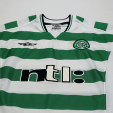 Load image into Gallery viewer, 2001 Larsson #7 Celtic Vintage Umbro Home Football Shirt (S)3
