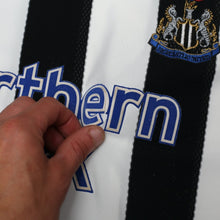 Load image into Gallery viewer, 2003/04 Bellamy #10 Newcastle United Vintage adidas Home Football Shirt (XXL)8
