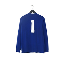 Load image into Gallery viewer, 1965/70 Gordon Banks #1 England Umbro Goalkeeper Shirt (M/L) 'Retro 1966'
