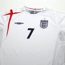 Load image into Gallery viewer, 2005/07 Beckham #7 England Vintage Umbro Home Football Shirt (L) WC 20062
