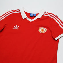 Load image into Gallery viewer, 1980/82 Robson #7 Manchester United adidas Originals Home Football Shirt (M/L)2
