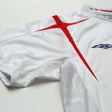 Load image into Gallery viewer, 2005/07 Beckham #7 England Vintage Umbro Home Football Shirt (XL) WC 20066
