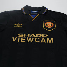 Load image into Gallery viewer, 1993/95 Cantona #7 Manchester United Vintage Umbro Away Football Shirt (S)
