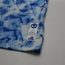 Load image into Gallery viewer, 2020/21 Manchester United Human Race adidas Football Shirt (M)8
