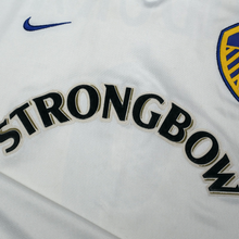 Load image into Gallery viewer, 2000/02 Viduka #9 Leeds United Vintage Nike Home Football Shirt (L)6

