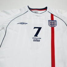 Load image into Gallery viewer, 2001/03 Beckham #7 England Vintage Umbro Home L/S Greece Football Shirt (M)
