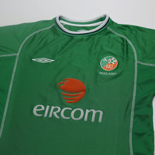 Load image into Gallery viewer, 2002/03 Roy Keane #6 Ireland Vintage Umbro Home Football Shirt (M) 2002 WC2
