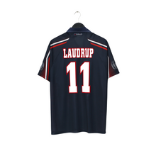 Load image into Gallery viewer, 1997/98 Michael Laudrup #11 Ajax Vintage Umbro Away Football Shirt (L/XL)0
