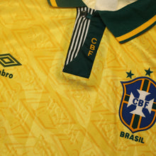 Load image into Gallery viewer, 1991/93 Brazil Vintage Umbro Home Football Shirt (L)6
