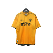 Load image into Gallery viewer, 2002/03 Larsson #7 Celtic Vintage Umbro Away Football Shirt (L)1
