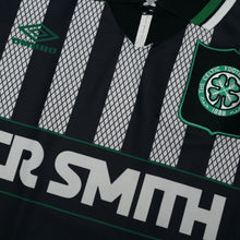 Load image into Gallery viewer, 1994/96 Van Hooijdonk #9 Celtic Vintage Umbro Away Football Shirt (L)7
