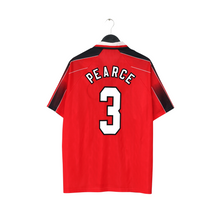 Load image into Gallery viewer, 1996/98 Pearce #3 Nottingham Forest Vintage Umbro Home Football Shirt (XL)0
