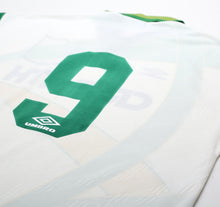 Load image into Gallery viewer, 1994/95 VAN HOOIJDONK #9 Celtic Vintage Umbro Third Football Shirt (L)
