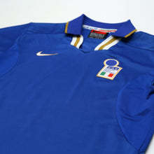 Load image into Gallery viewer, 1996/97 Italy Vintage Nike Home Football Shirt (M) Euro 964
