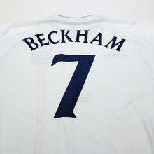 Load image into Gallery viewer, 2001/03 BECKHAM #7 England Vintage Umbro Home Greece Football Shirt (XL) 2002 WC8

