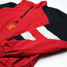 Load image into Gallery viewer, 2023/24 Manchester United adidas Icons 1/4 Zip Football Track Top Jacket (M/L)5
