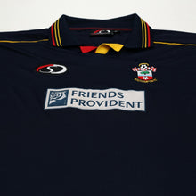 Load image into Gallery viewer, 1999/01 Le Tissier #7 Southampton Vintage Saints Away Football Shirt (XL)3
