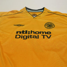 Load image into Gallery viewer, 2002/03 Larsson #7 Celtic Vintage Umbro Away Football Shirt (L)3
