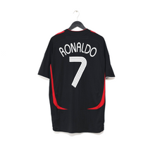 Load image into Gallery viewer, 2021/22 RONALDO #7 Manchester United adidas Teamgeist Football Shirt (XL)
