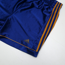 Load image into Gallery viewer, 1998/99 Newcastle United Vintage adidas Away Kit Football Shorts (M) 34" Waist2
