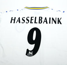 Load image into Gallery viewer, 1998/00 HASSELBAINK #9 Leeds United Vintage PUMA Home Football Shirt (L)
