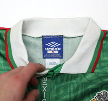 Load image into Gallery viewer, 1994 MEXICO Vintage Umbro Home Football Shirt (S) World Cup 1994
